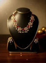 অ্যান্টিক গোল্ড ফ্লোরাল নেকলেস সেট (Antique Gold Floral Necklace Set)